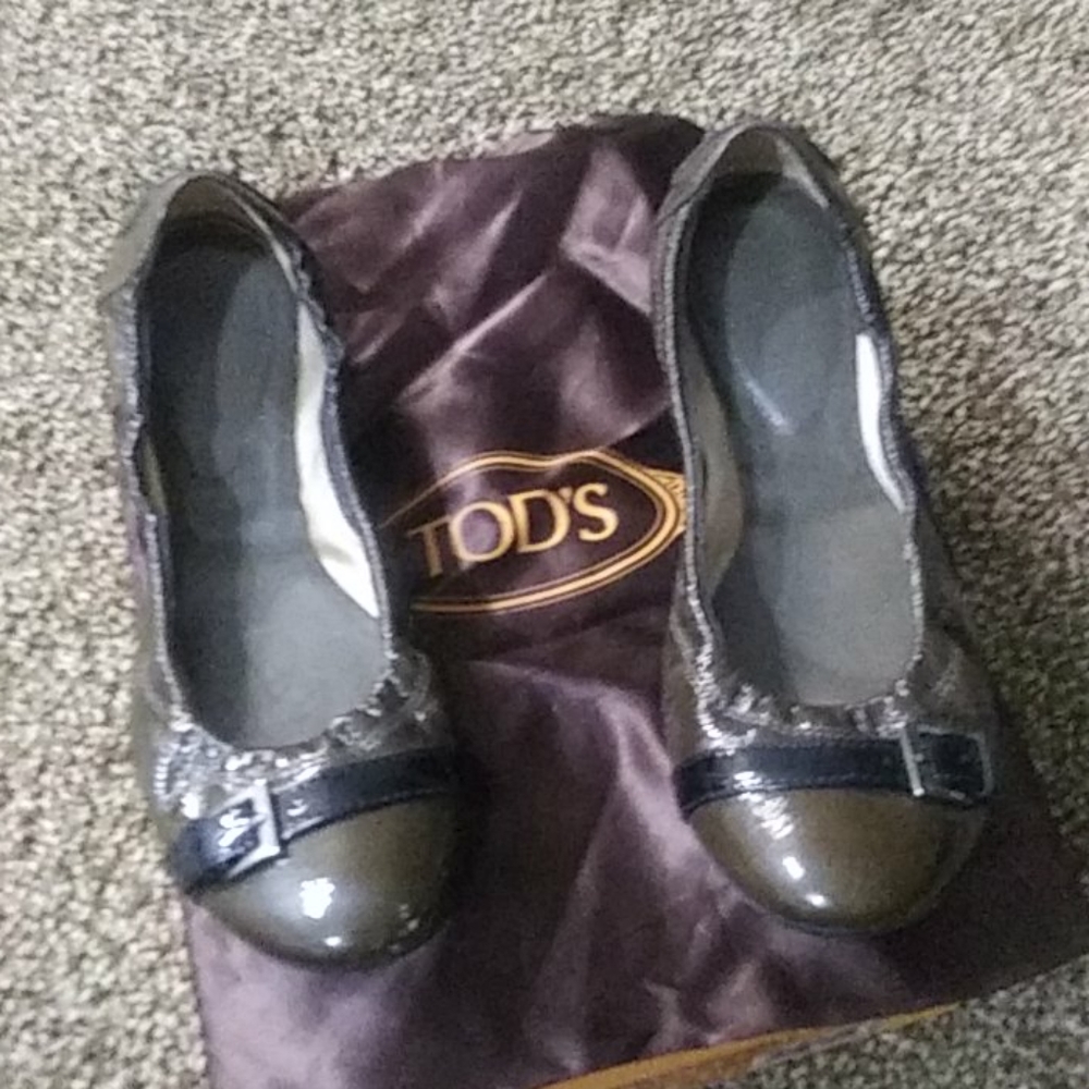 Todd ballet flats
